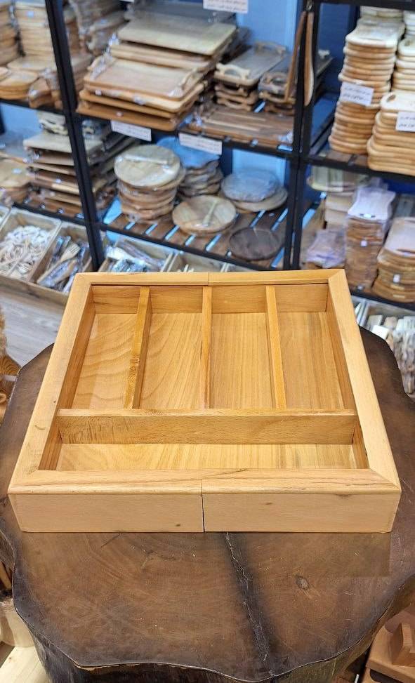 جا قاشقی داخل کابینتی رگراژ دار تیشه